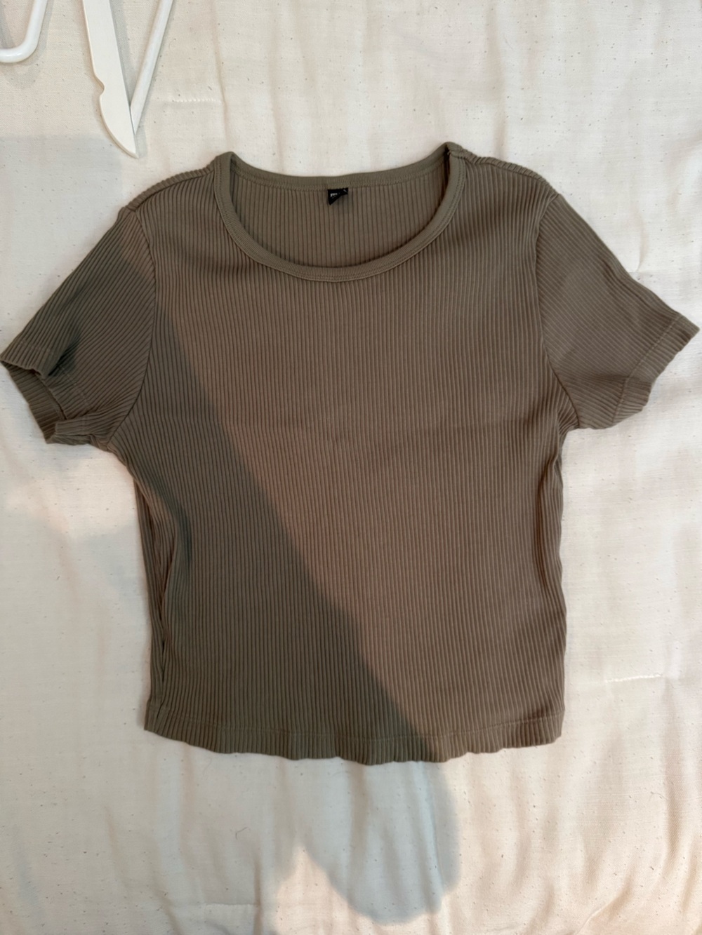 Uniqlo Ribbed Short Sleeve Top in Olive
